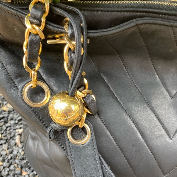 Chanel chevron vintage handbag deep navy blue - Picture 2 of 8